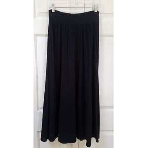New York & Company black maxi skirt, size XS